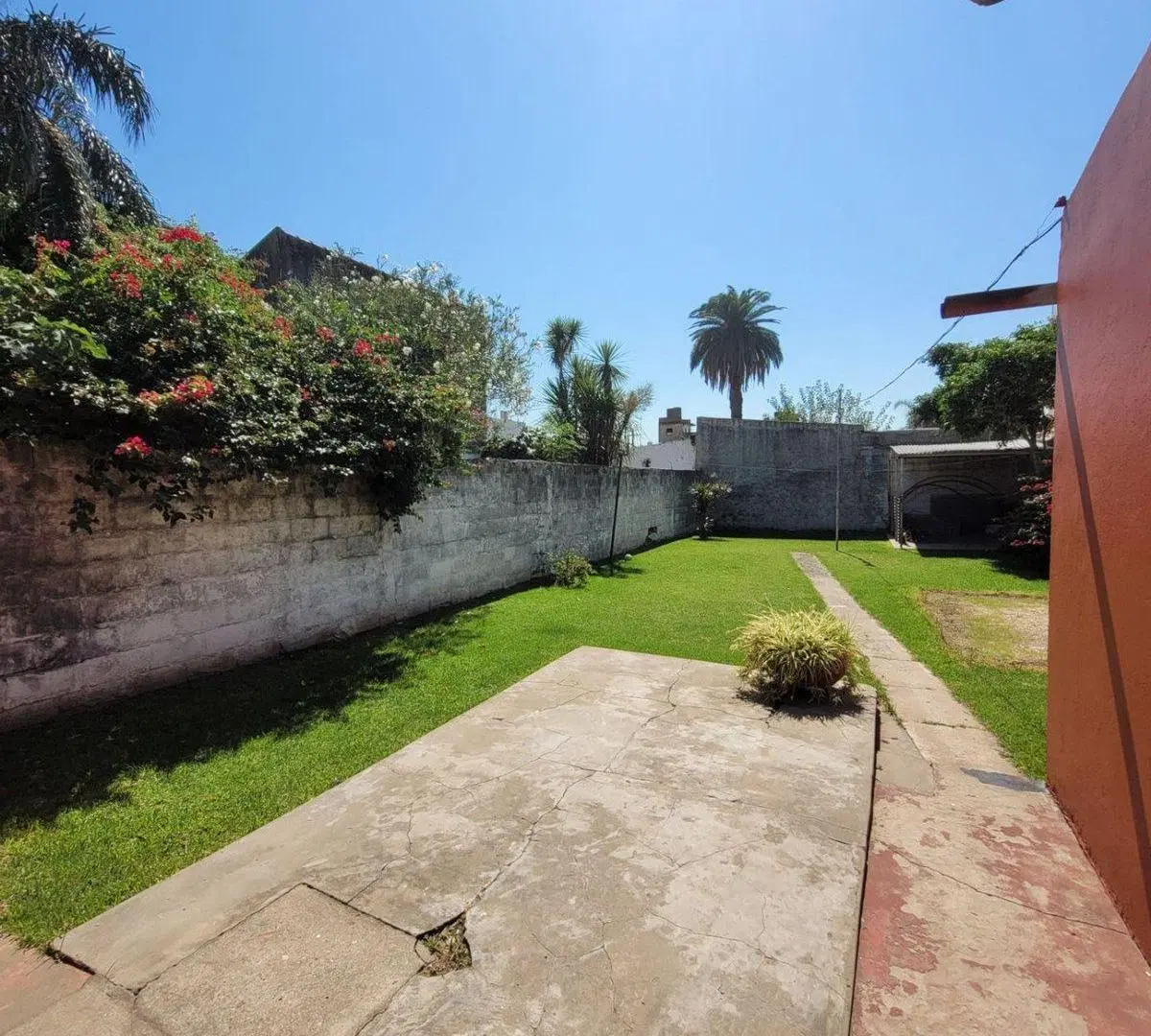Venta Casa Lanús 3 ambientes Jardín  Parrilla Qcho 4