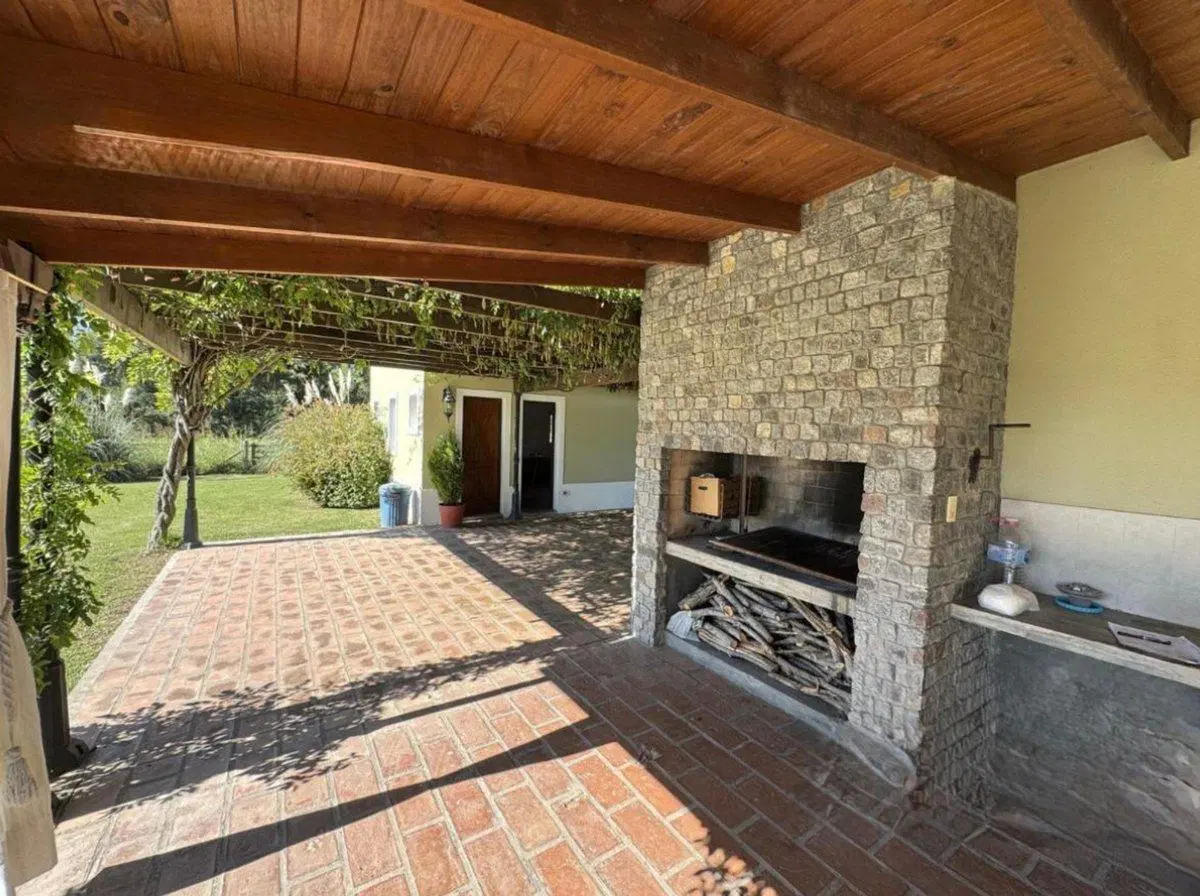 VENTA CASA 4 AMBIENTES LOS CARDALES CHACRA 5