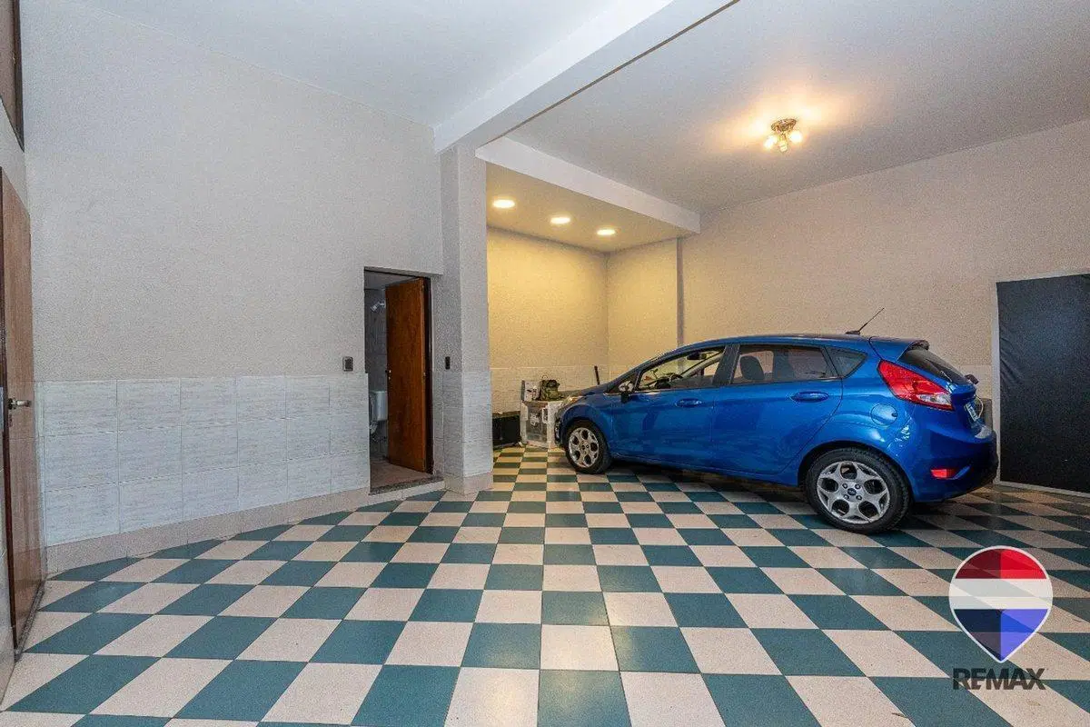 Venta casa de 5 amb 2 cocheras jardin Mataderos 2