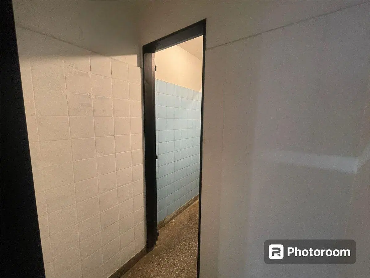VENTA LOCAL COMERCIAL ZONA UNIVERSIDADES 5