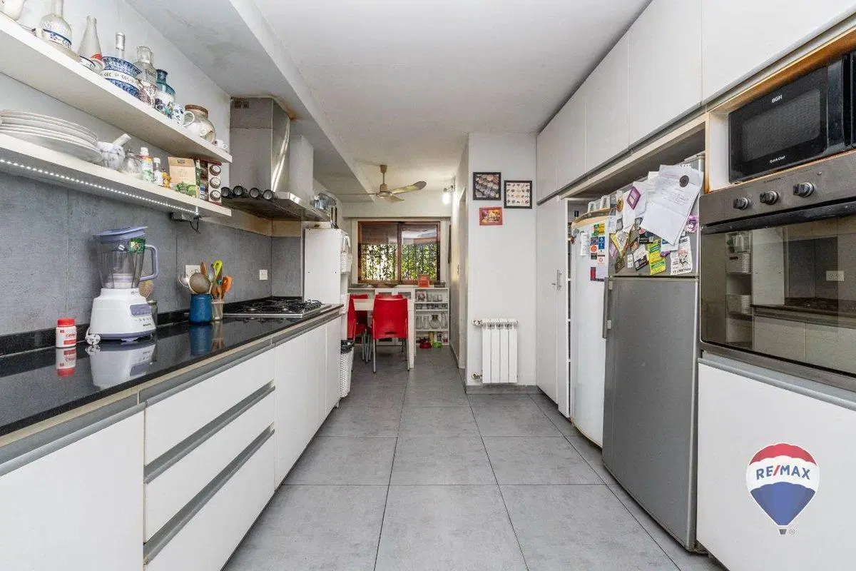 Venta casa 7 amb ascensor pileta Parque Patricios 5