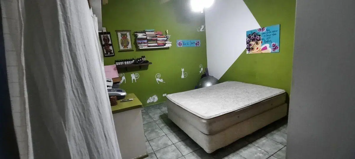 VENTA CASA 4 AMBIENTES CON JARDIN AVELLANEDA 5