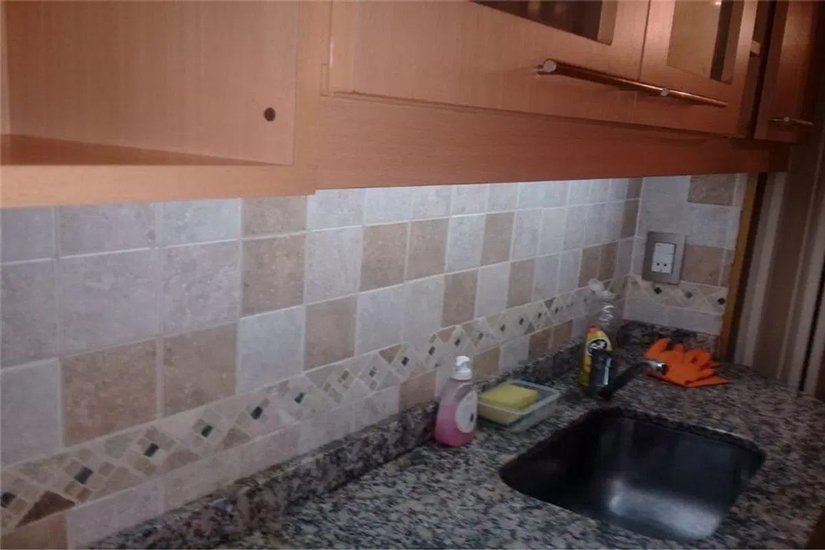 VENTA LOCAL VILLA GENERAL MITRE 3