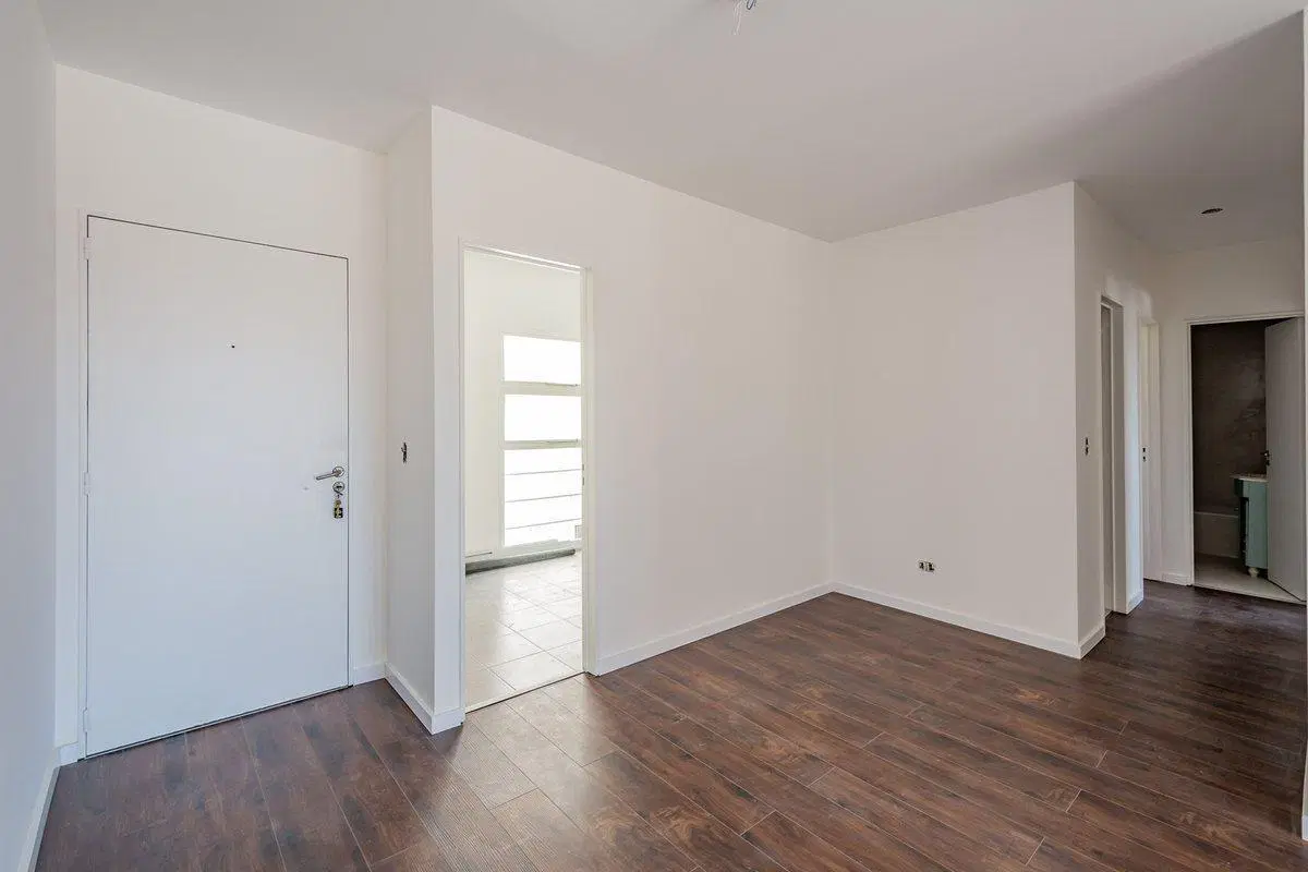 VENTA DEPTO 4 AMBIENTES COCHERA PARQUE CHACABUCO 4