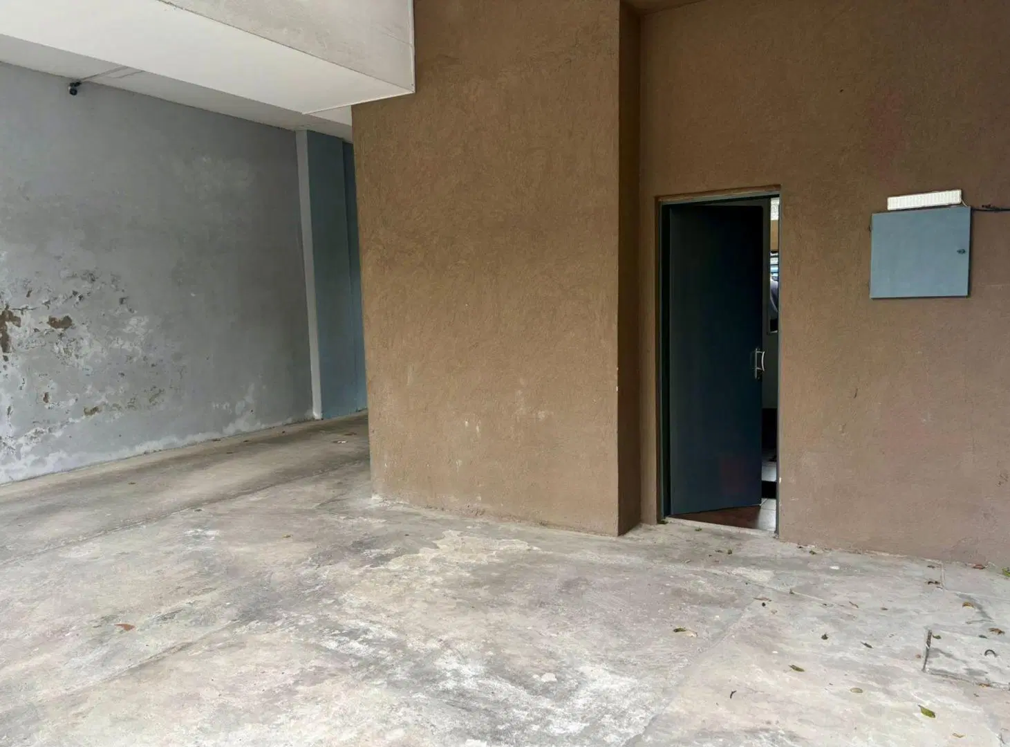 VENTA COCHERA VILLA BALLESTER 2