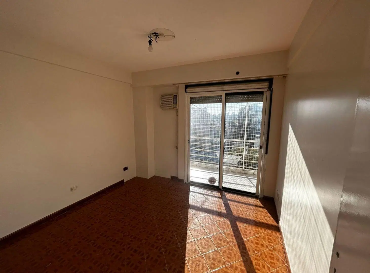 Venta Departamento Flores 3 ambientes Balcon 5