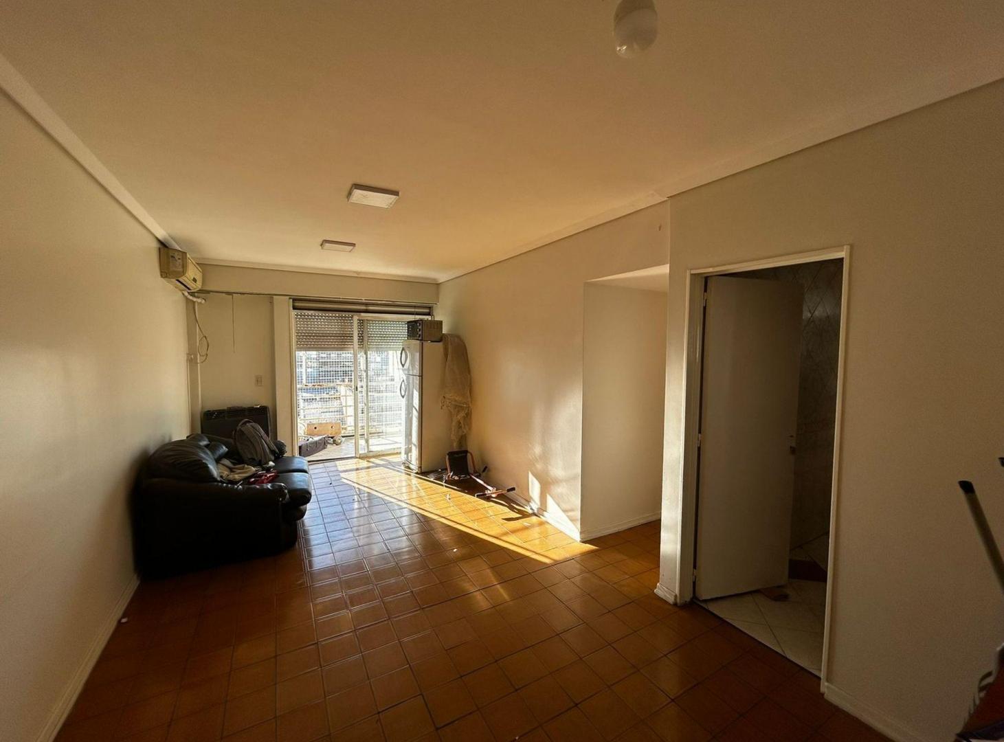 Venta Departamento Flores 3 ambientes Balcon