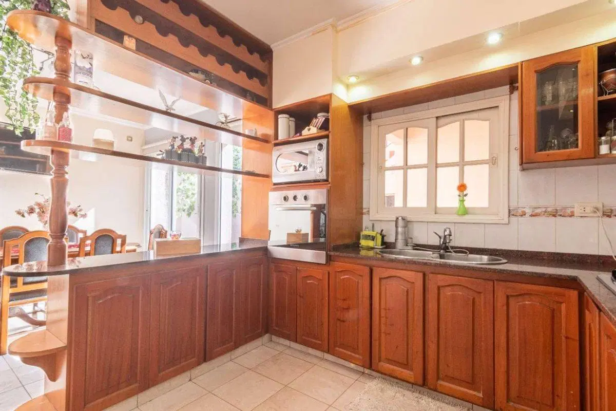 Casa 7 ambientes Avellaneda 2