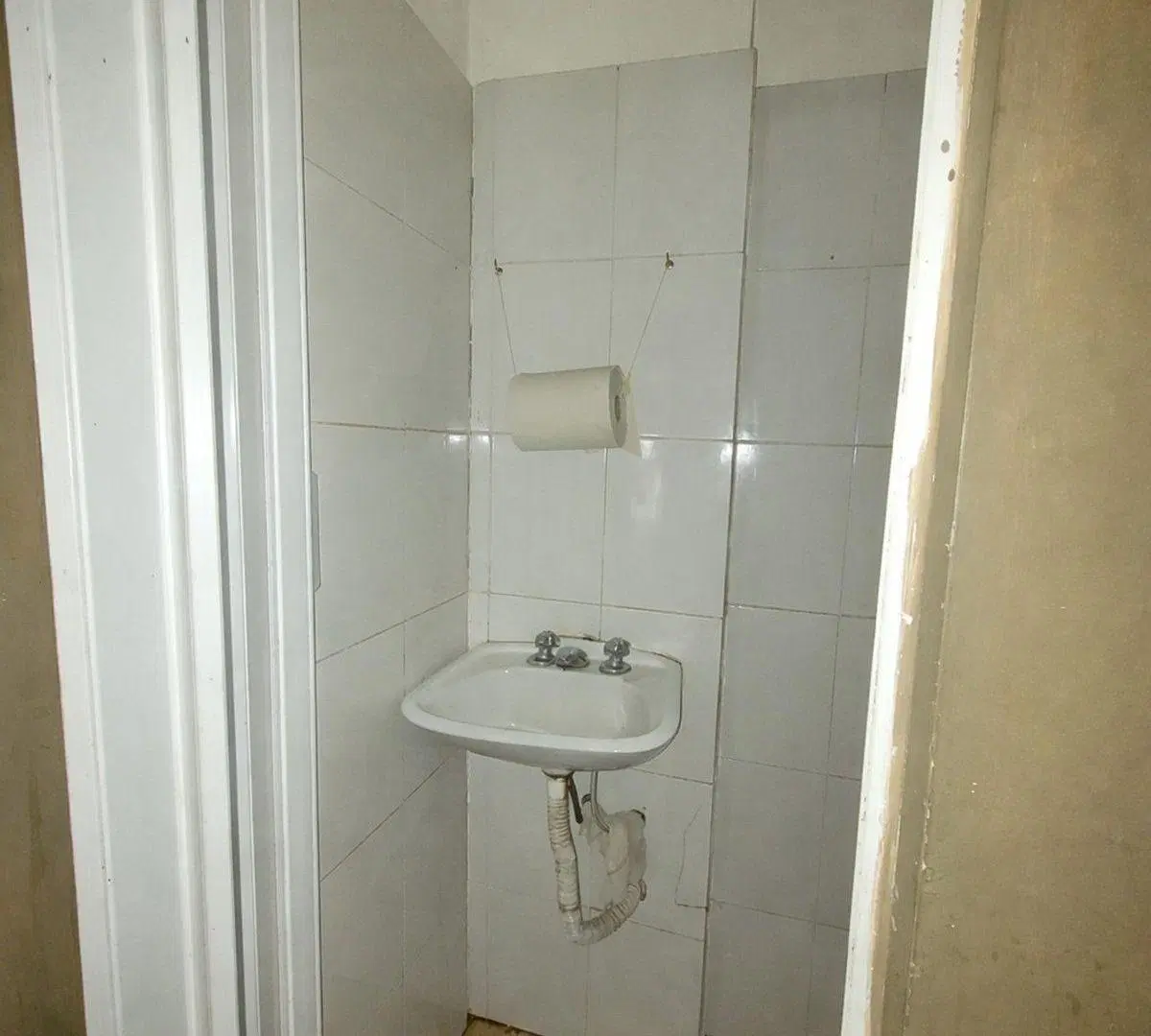 Alquiler Cañitas Local Comercial en Esquina 76 m2 3