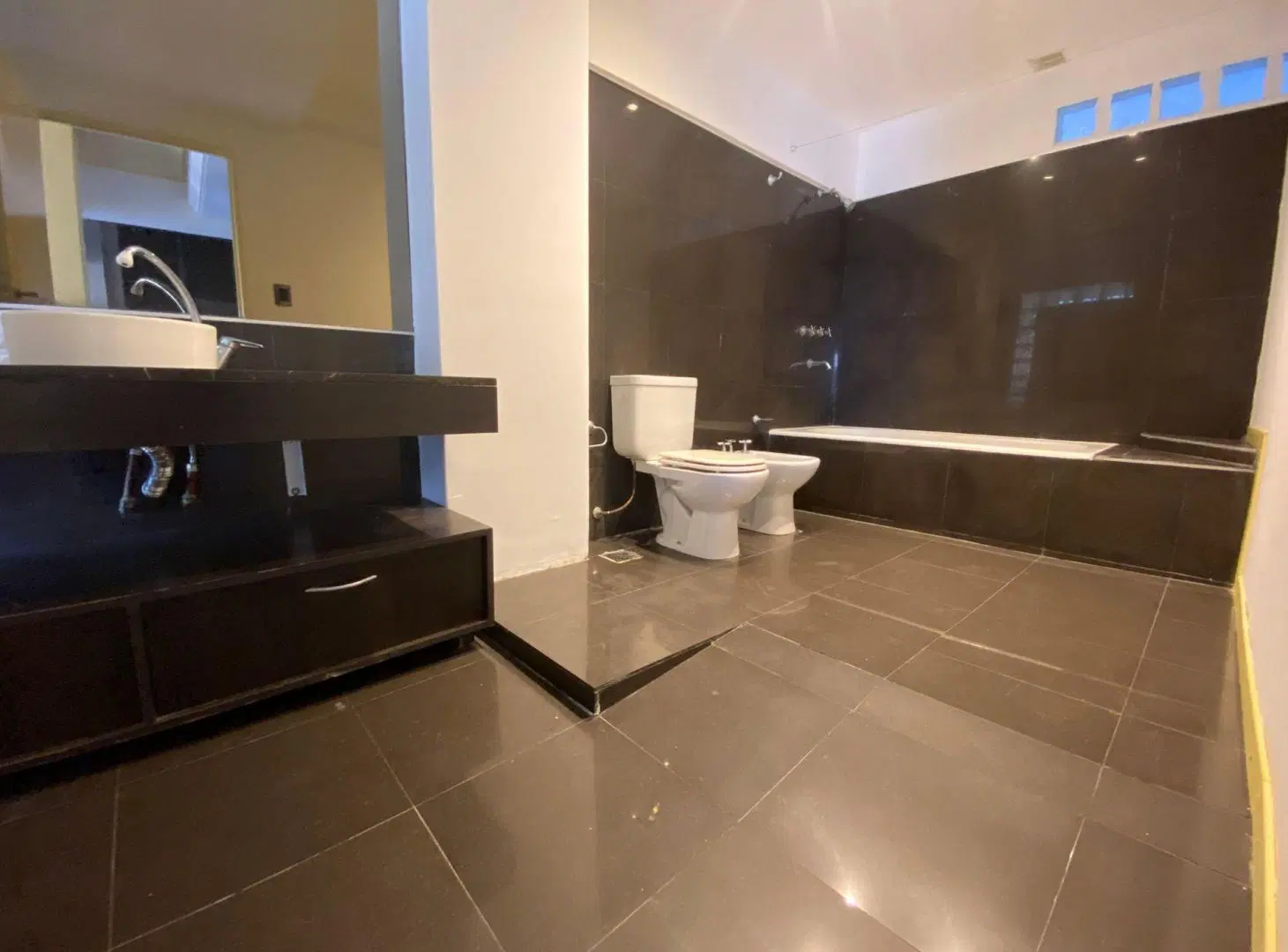 VENTA DEPARTAMENTO SEMIPISO VILLA GENERAL MITRE 3