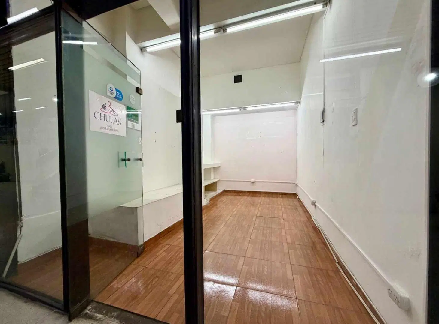 Alquiler local comercial en galeria Caballito CABA 2