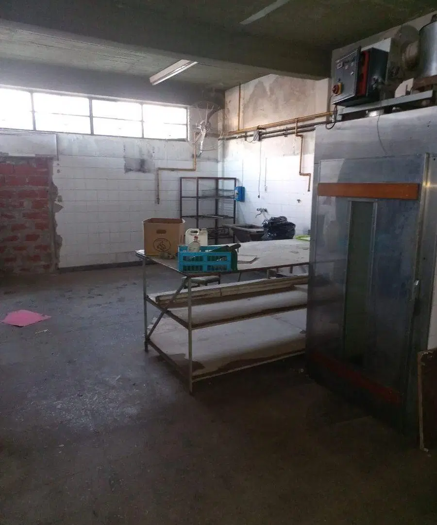 VENTA TERRENO CON   DEPOSITO EN TAPIALES 8
