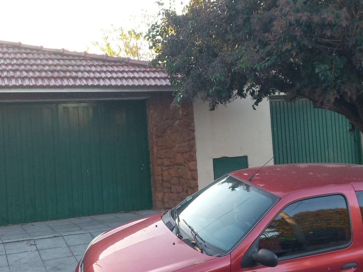 VENTA TERRENO CON DEPOSITO EN TAPIALES