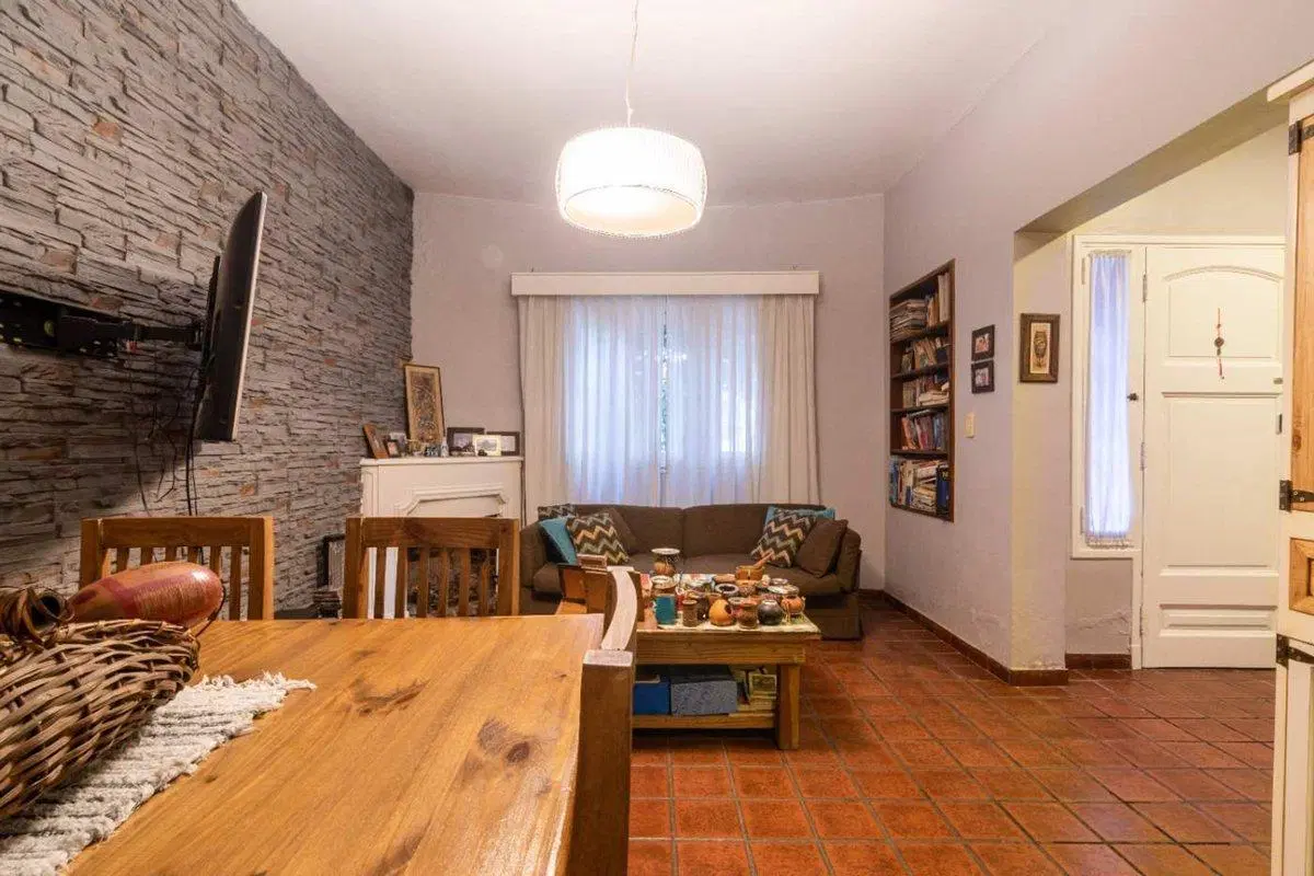 VENTA CASA 5 AMBIENTES VILLA ADELINA 2