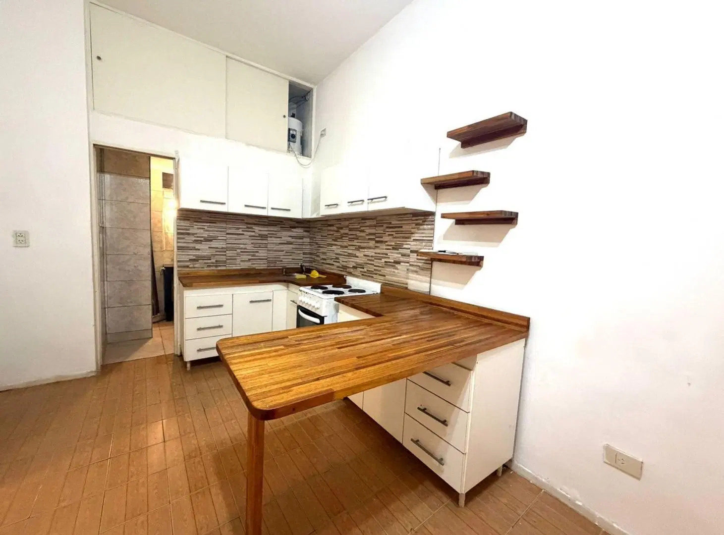 VENTA PH 3 AMBIENTES MONTE CASTRO 4