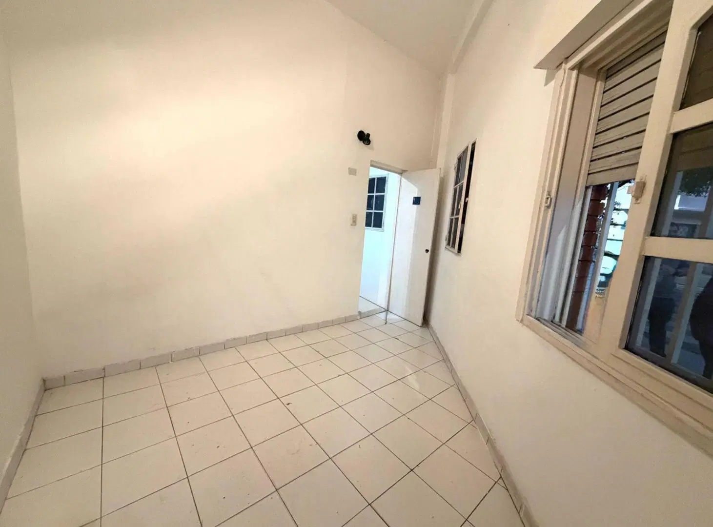 VENTA PH 3 AMBIENTES MONTE CASTRO 5