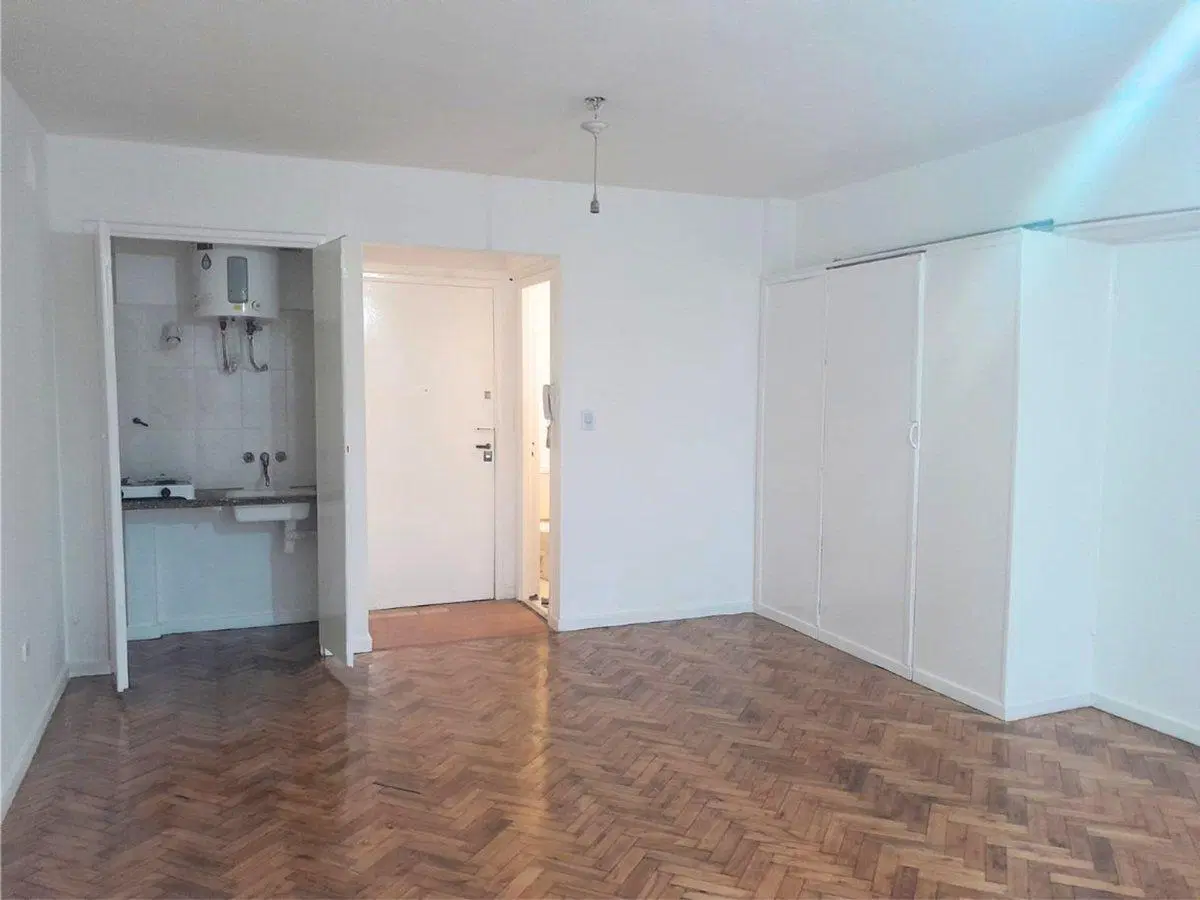 Venta monoambiente Balvanera apto profesional 5