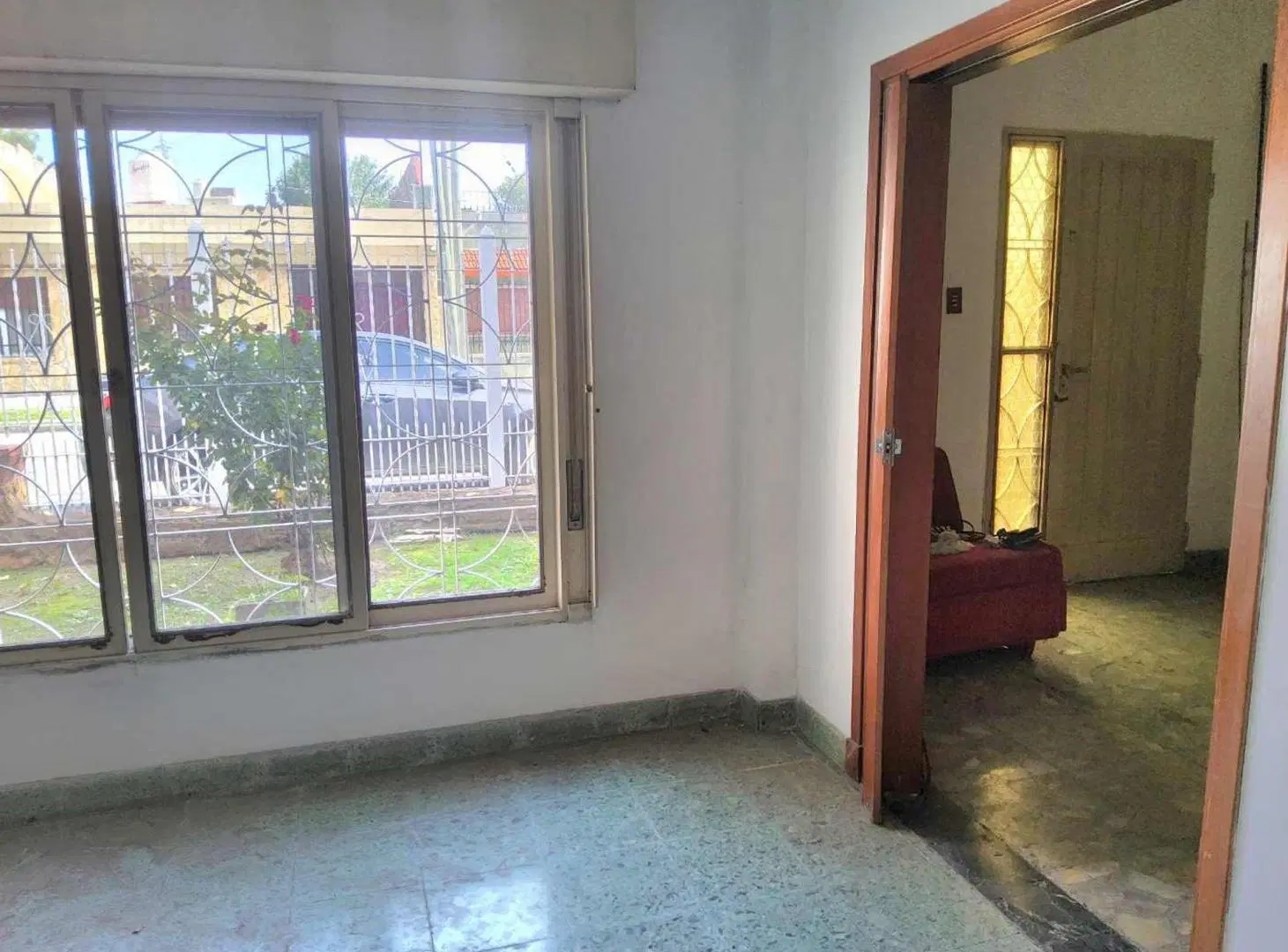 Venta Casa 4 ambientes garage fondo  San Justo 4