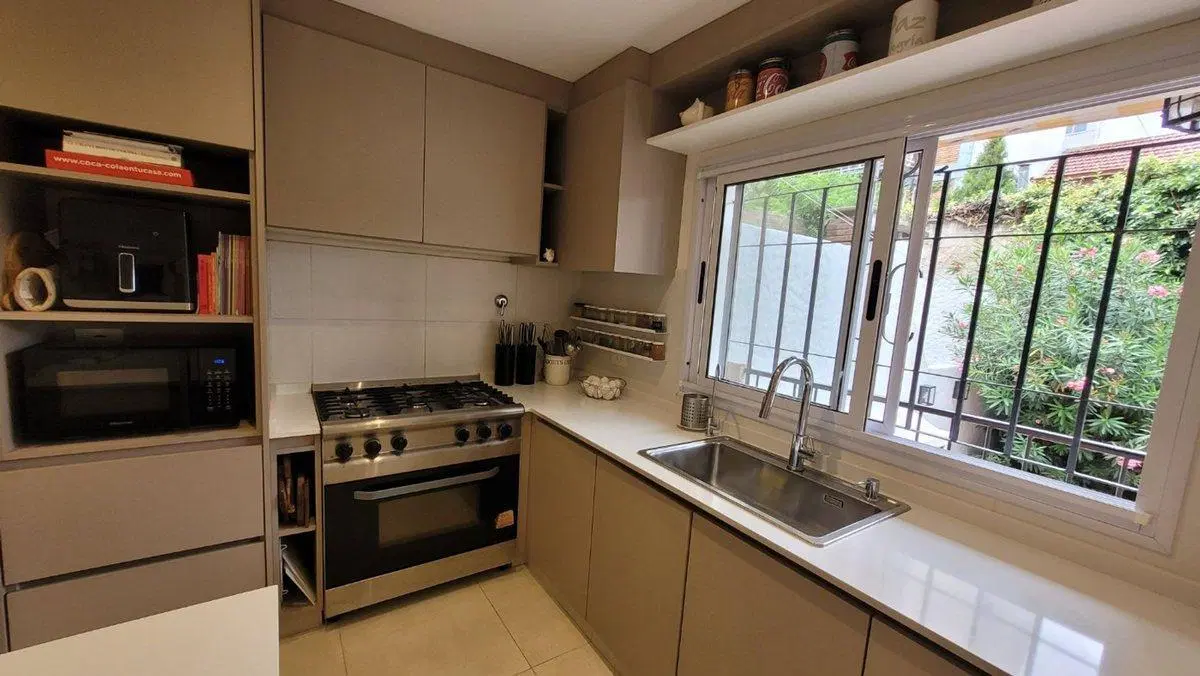 VENTA CASA DÚPLEX PH CON PATIO PARRILLA COLEGIALES 4