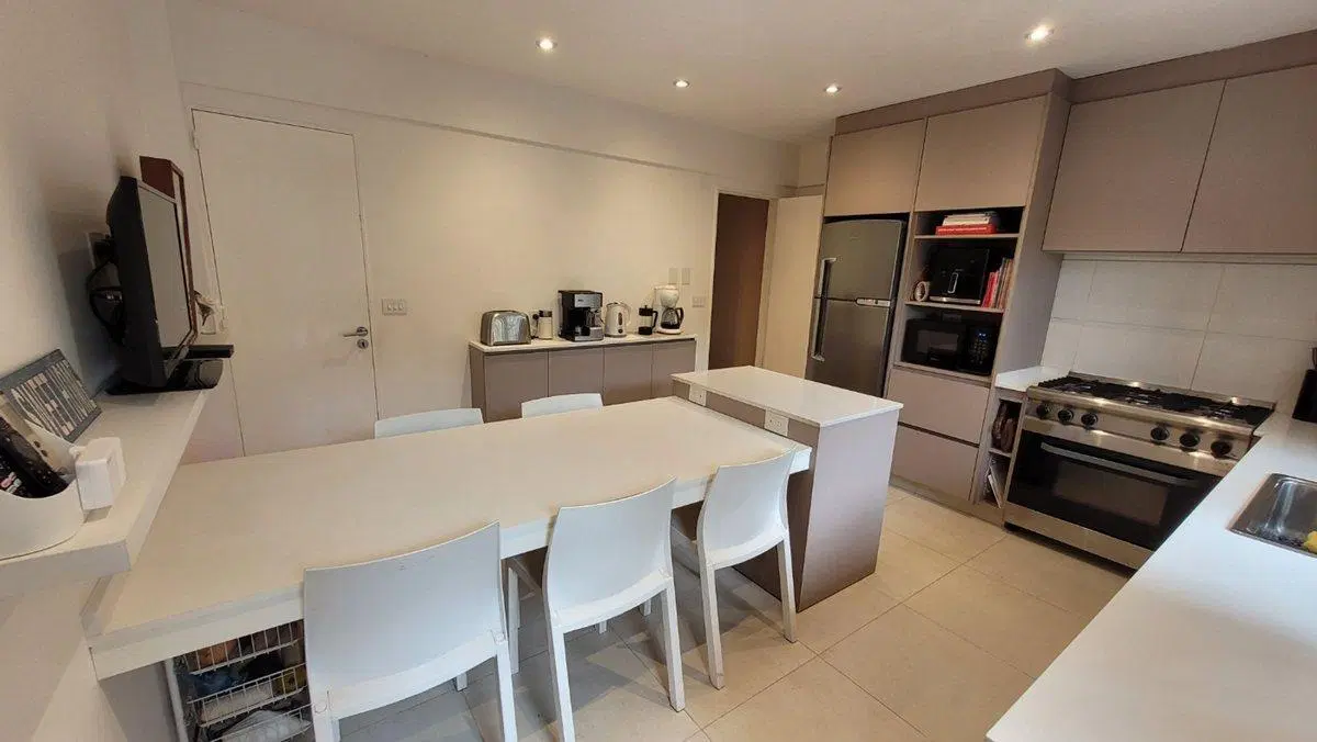 VENTA CASA DÚPLEX PH CON PATIO PARRILLA COLEGIALES 8