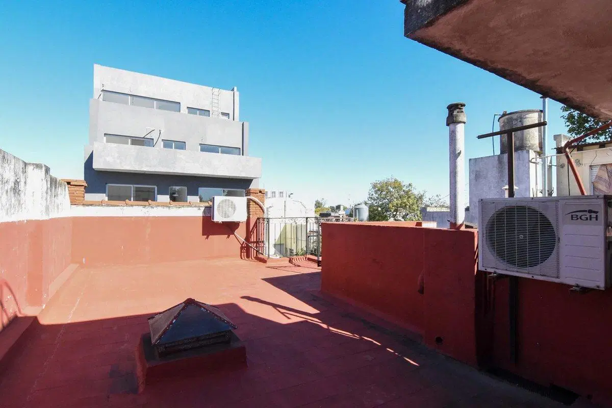 Venta Casa Lote Propio Cochera Terraza Devoto 8