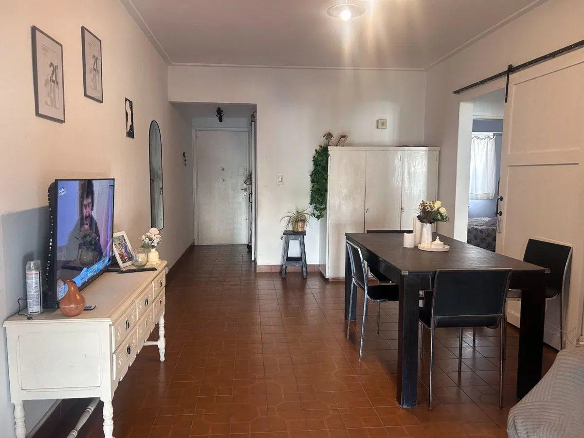 VENTA  3 AMBIENTES DEPENDENCIA BALCON MONSERRAT 2