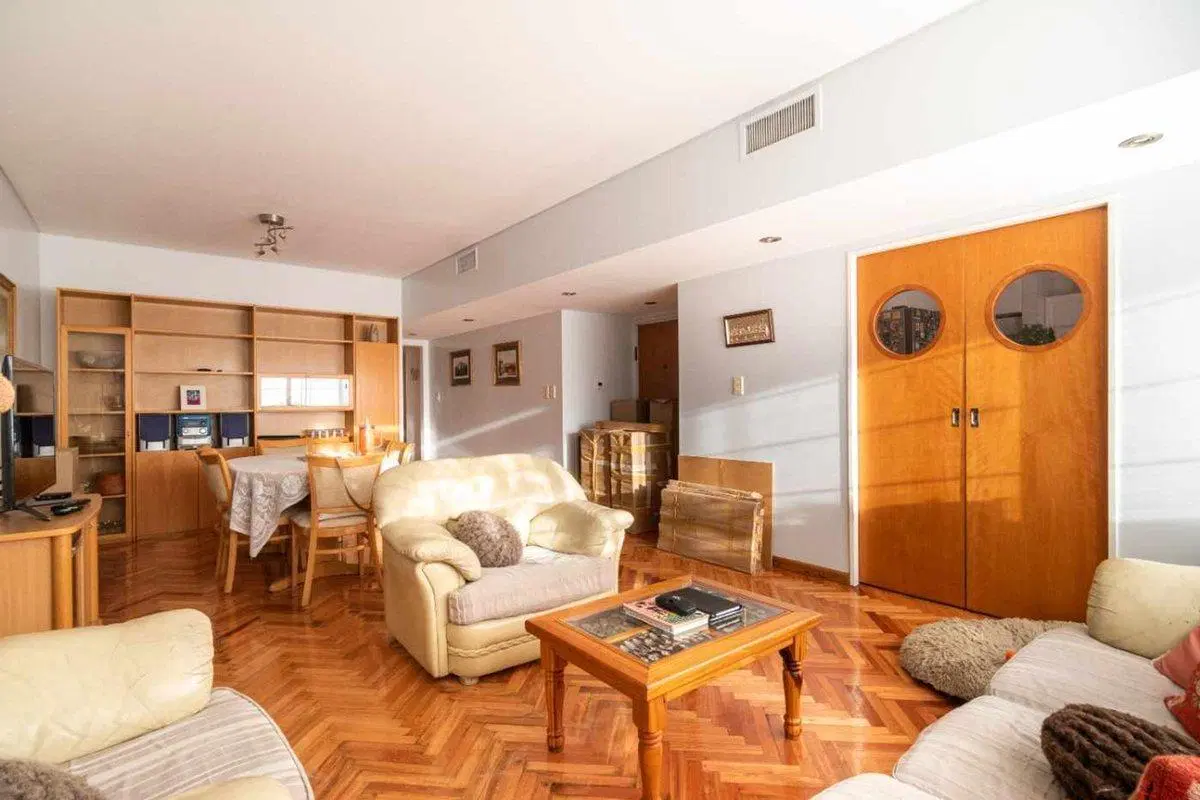 VENTA DEPARTAMENTO 4 AMBIENTES CABALLITO COCHERA 2