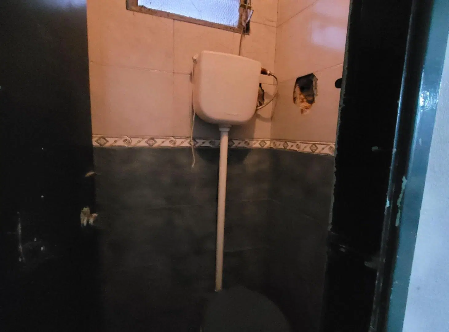 Venta Lanús Galpón 117m2 Planta Libre 2 baños 4