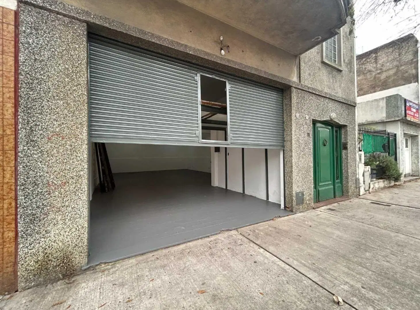 Venta Depósito/Local Villa del Parque 3