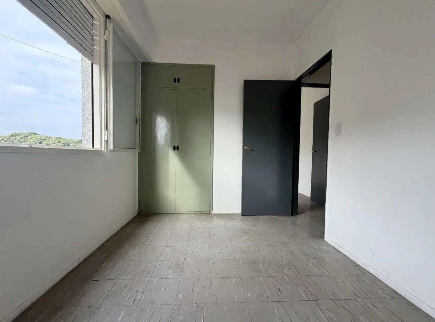 Alquiler departamento 4 ambientes cochera Tapiales 4