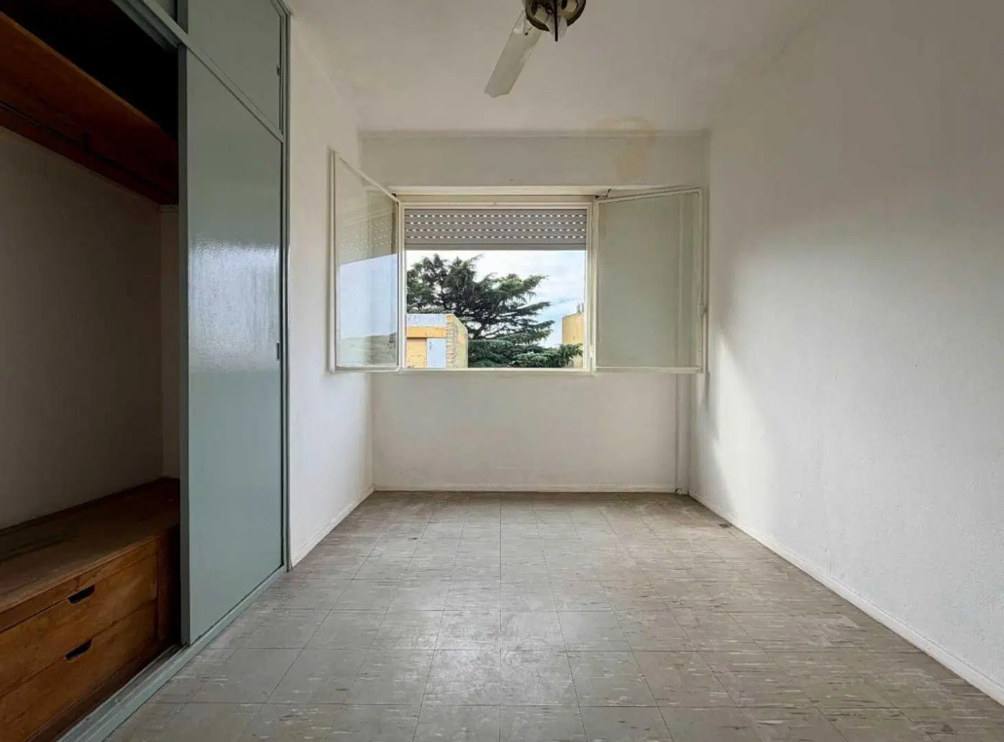 Alquiler departamento 4 ambientes cochera Tapiales 3