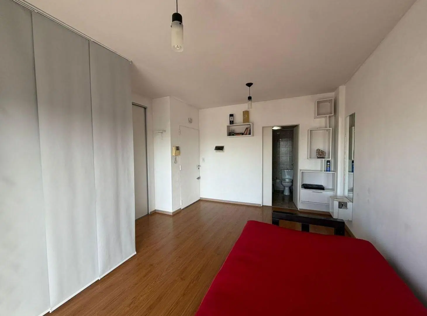 DEPARTAMENTO MONOAMBIENTE CONSTITUCION CON BALCON 4