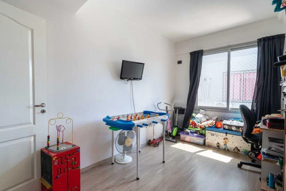 VENTA DEPARTAMENTO 4 AMBIENTES BALCON Y COCHERA 5
