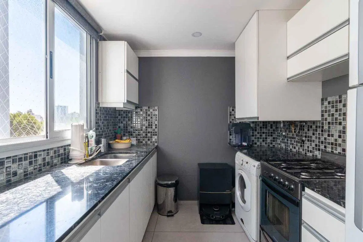 VENTA DEPARTAMENTO 4 AMBIENTES BALCON Y COCHERA 2
