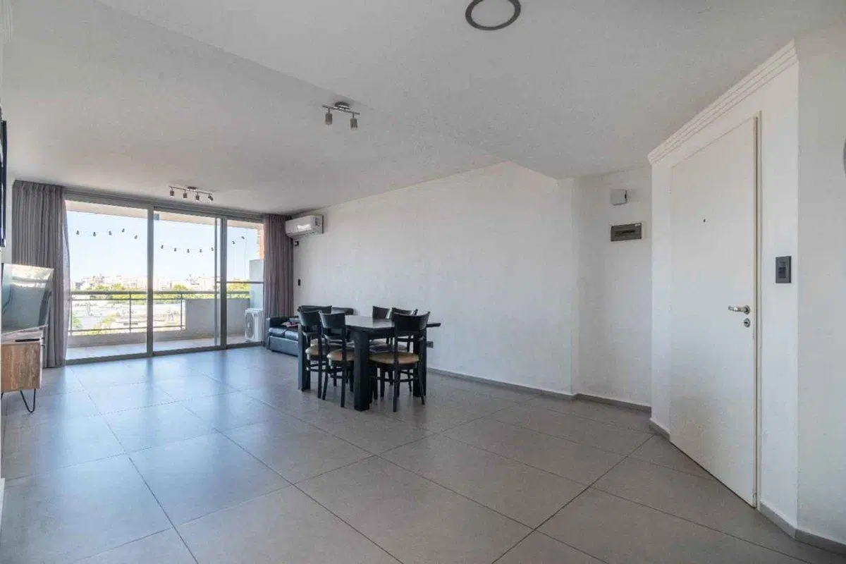 VENTA DEPARTAMENTO 4 AMBIENTES BALCON Y COCHERA 3