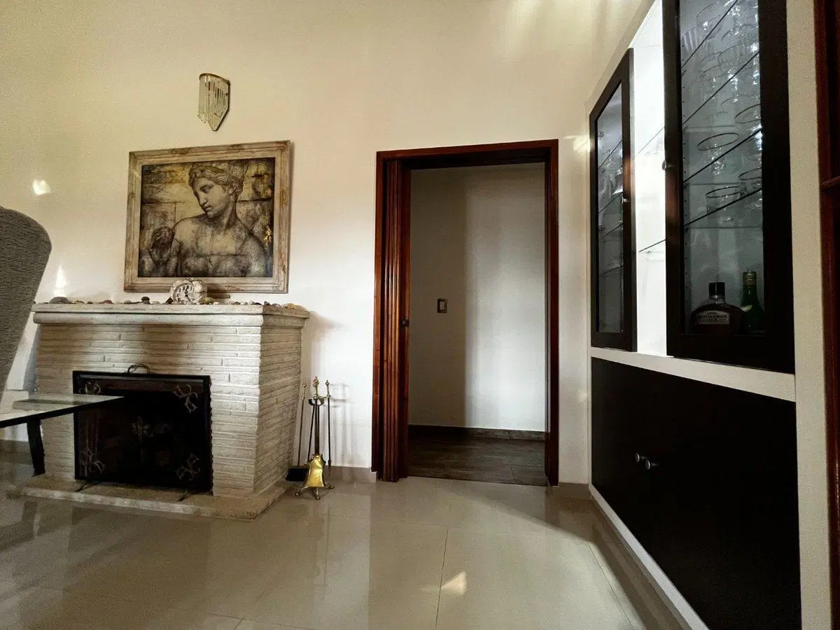 CASA 4 AMBIENTES CON QUINCHO Y PILETA CIUDAD EVITA 5