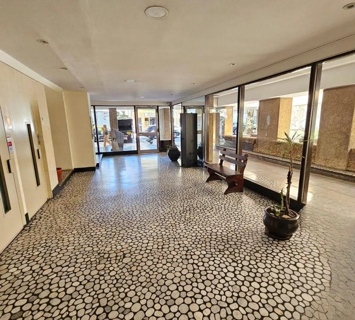 VENTA 3 AMB CABALLITO CON BALCON TERRAZA COCHERA 2