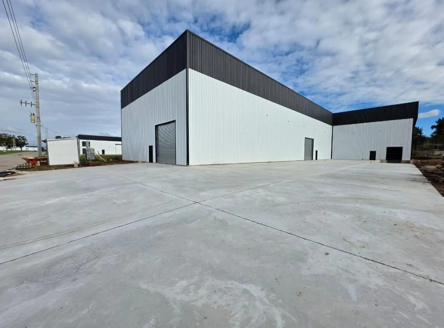 Alquiler DEPOSITO ESTRENAR 1500m2 750M2 PLAYA 4