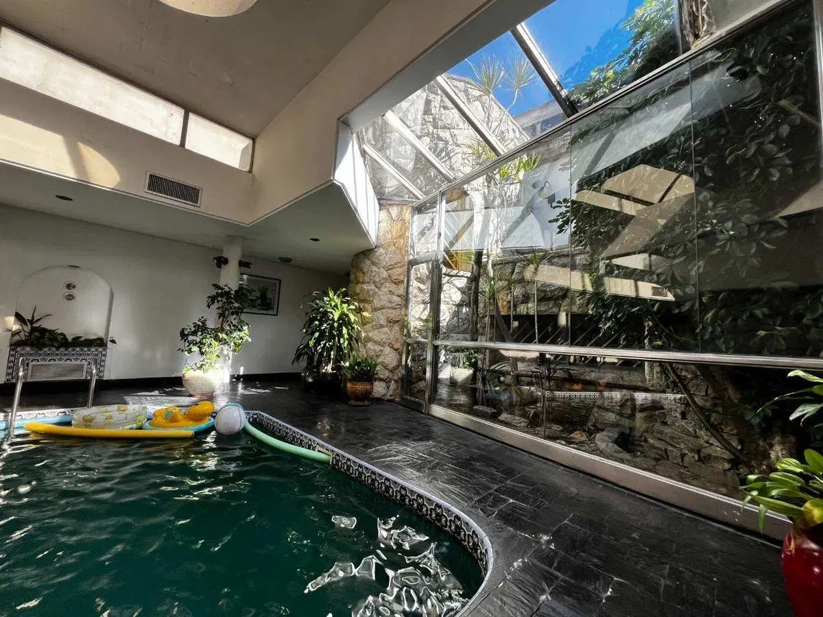 VENTA CASA DE DISEÑO + PARQUE + LOTE EXCEPCIONAL 3
