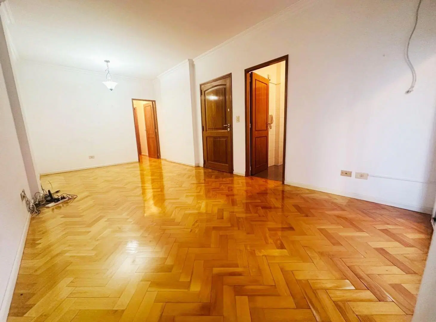 ALQUILER DEPTO 2 AMBIENTES BALCON COLEGIALES 3