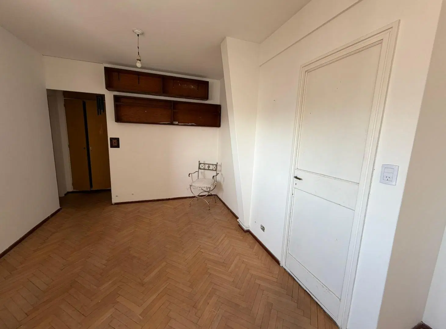 DEPARTAMENTO 2 AMBIENTES MONSERRAT CON BALCON 3