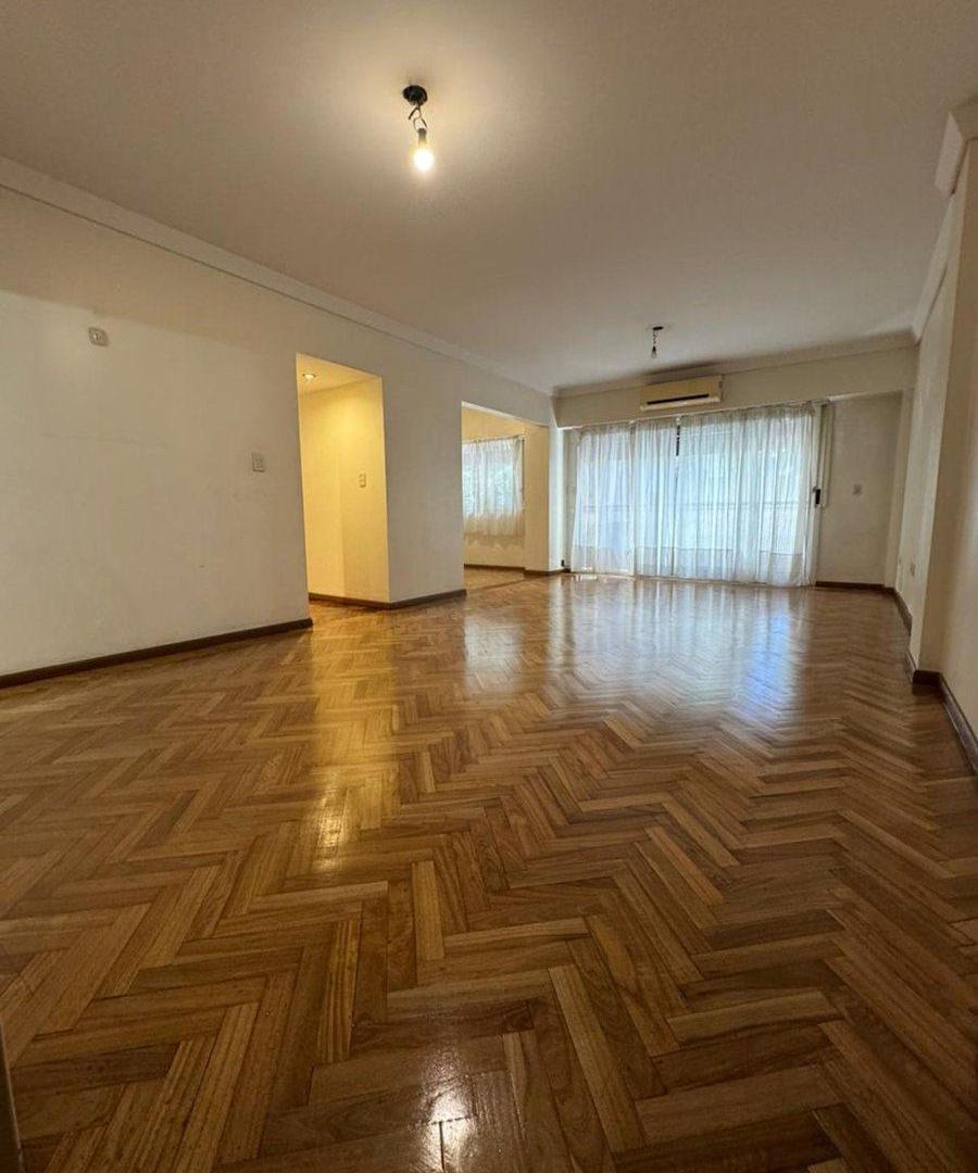 DEPARTAMENTO VENTA 4 AMBIENTES BALCON COCHERA