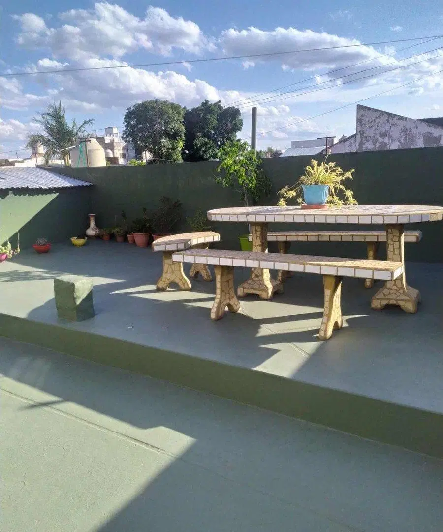 CASA 3 AMBIENTES LANUS OESTE VENTA  CON LOCAL 4