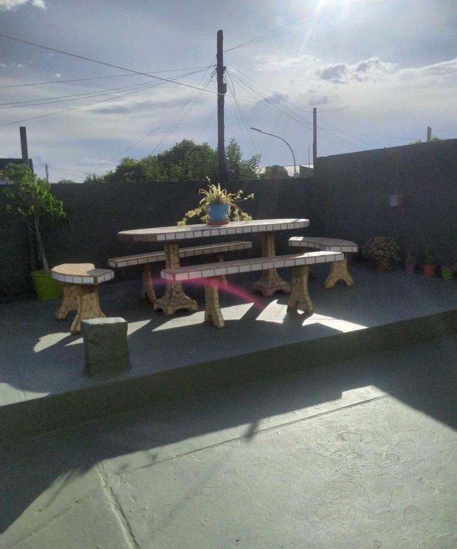 CASA 3 AMBIENTES LANUS OESTE VENTA CON LOCAL