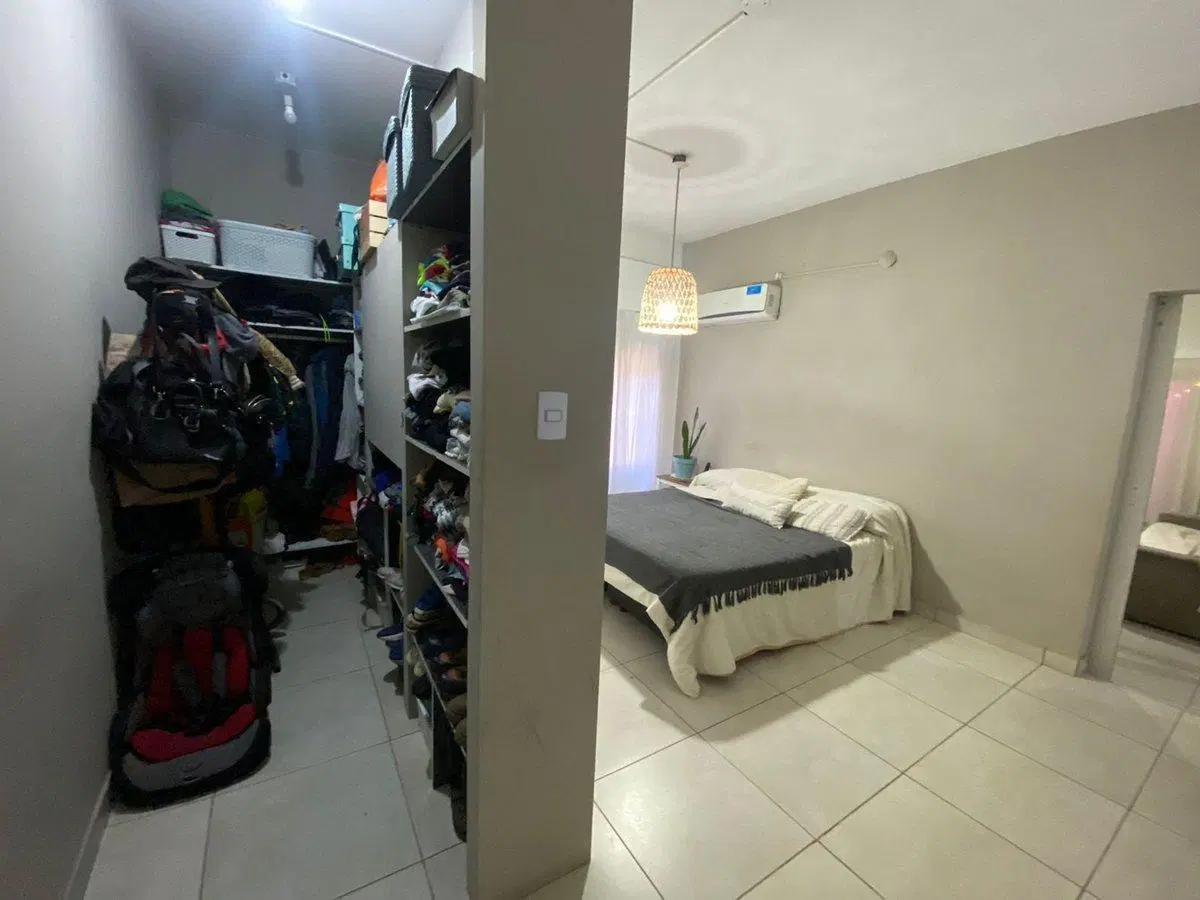 VENTA CASA 4 AMBIENTES EN BERAZATEGUI CON PATIO 4