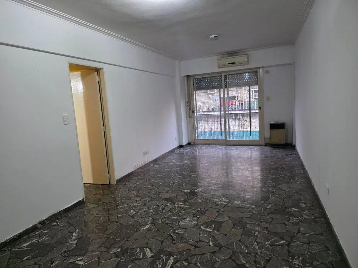 Venta 4 amb dependencia cochera  Villa del Parque 2