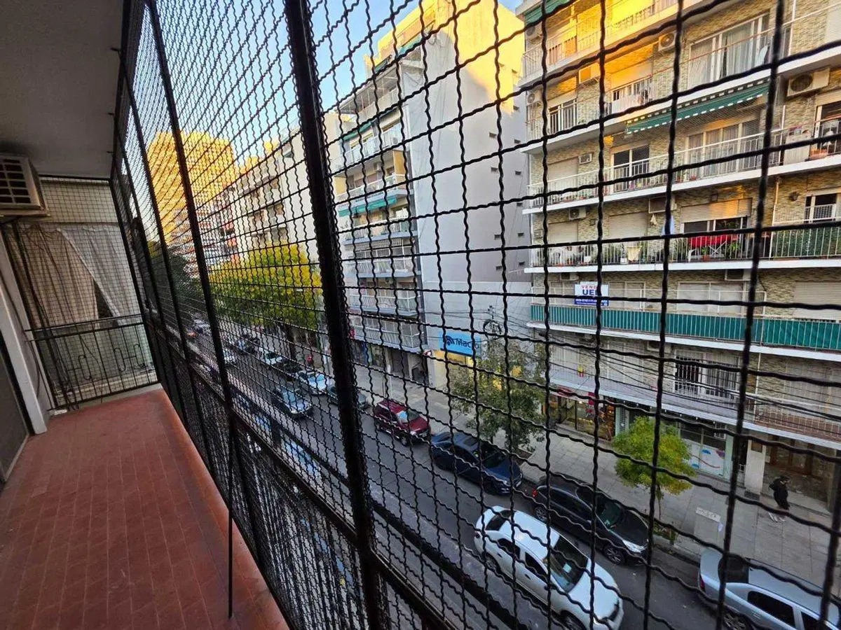 Venta 4 amb dependencia cochera  Villa del Parque 4