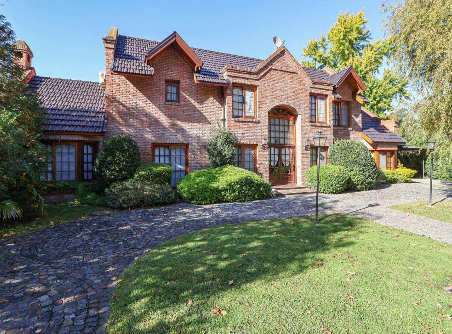 VENTA CASA 6 AMB COUNTRY ¨EL CARMEN¨ BERAZATEGUI