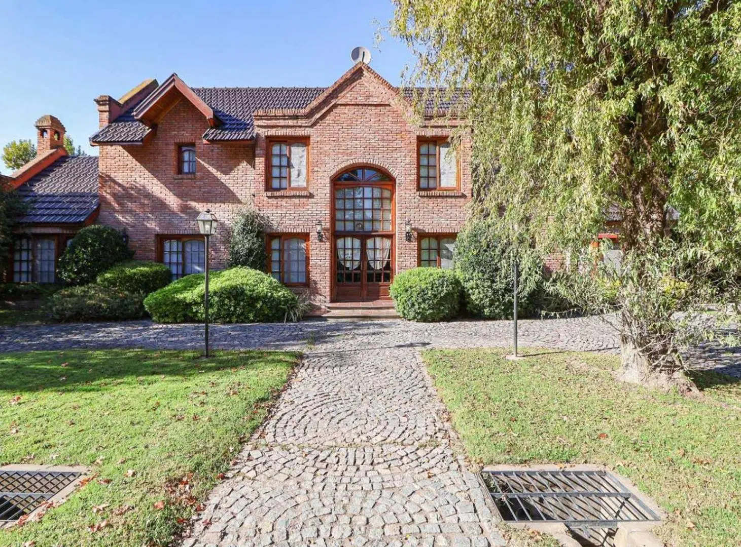 VENTA CASA 6 AMB COUNTRY ¨EL CARMEN¨ BERAZATEGUI 2