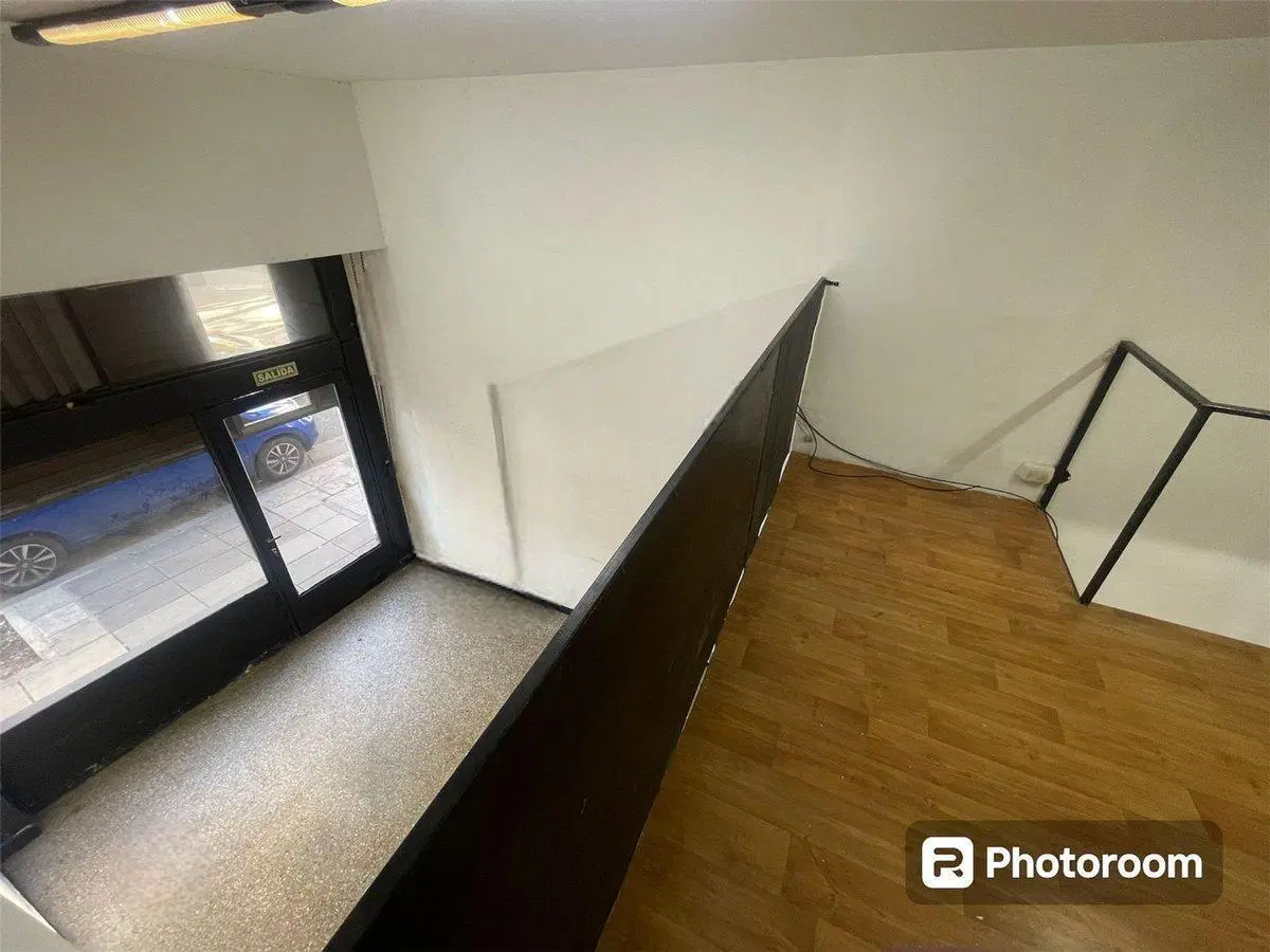 VENTA LOCAL COMERCIAL ZONA UNIVERSIDADES 3